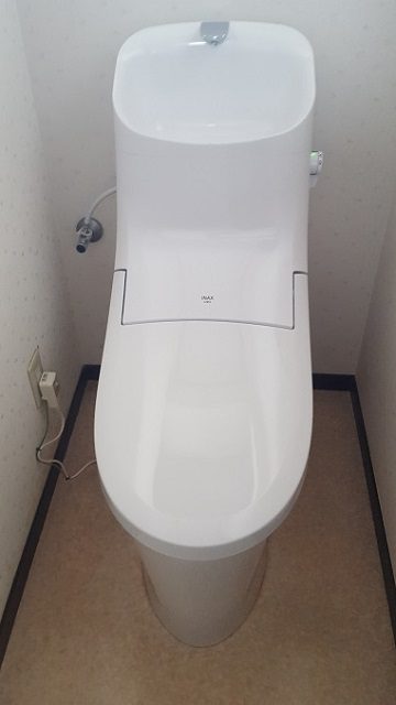 トイレの取替　施工中