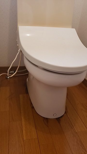 トイレのリフォーム　施工前