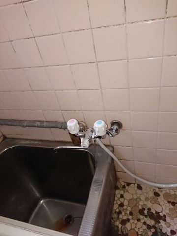 姫路市　浴室水栓金具取替え