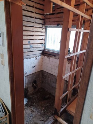 高砂市　浴室解体工事中