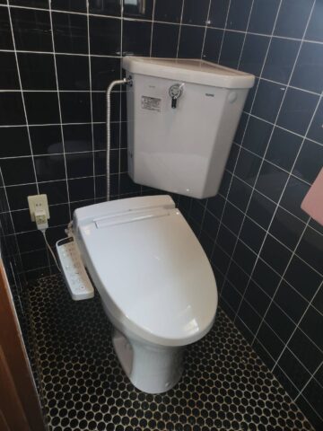 姫路市　古いINAX製トイレタンクの交換