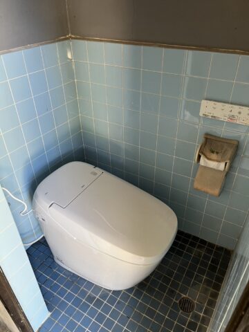 揖保川郡　トイレ交換工事