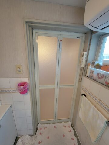 姫路市　浴室ドア取替工事
