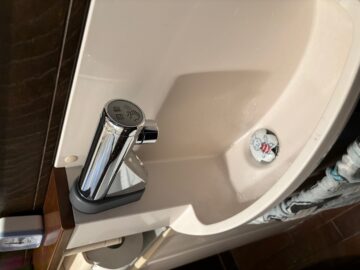 姫路市　トイレ手洗い水栓の自動化