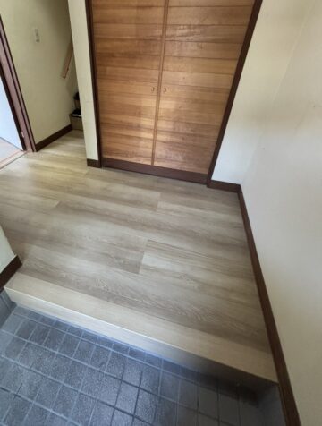 姫路市　玄関床改修工事