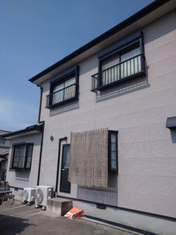 たつの市　ｼｬｯﾀｰ雨戸と手すりの設置