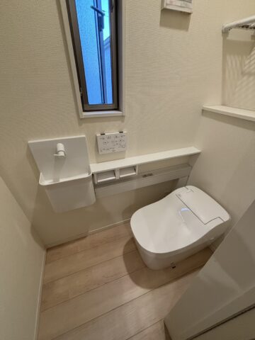 姫路市　便器取替えと手洗器新設