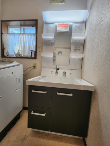 赤穂市　洗面化粧台取替え