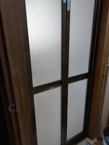 姫路市 浴室折戸カバー工事