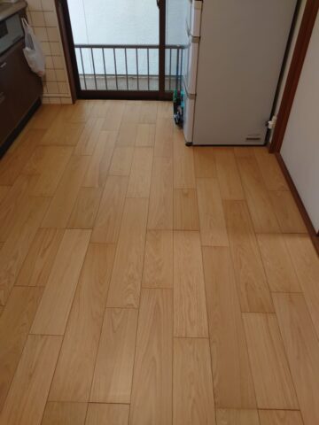 姫路市　キッチン床上貼り工事